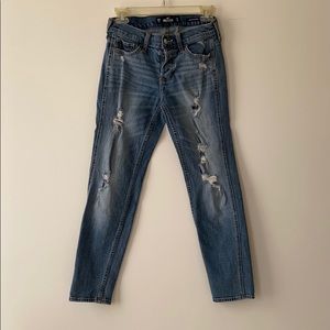Hollister distressed low rise boyfriend jeans 00R